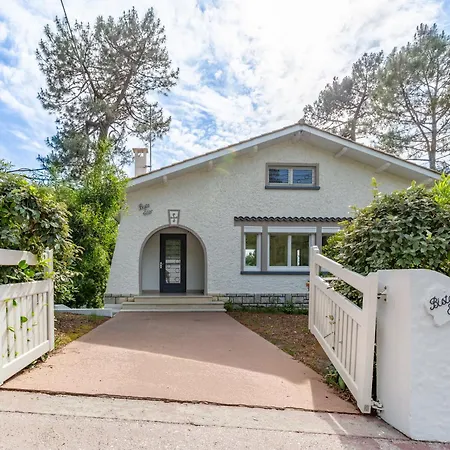 Bista Eder Pyla-sur-Mer